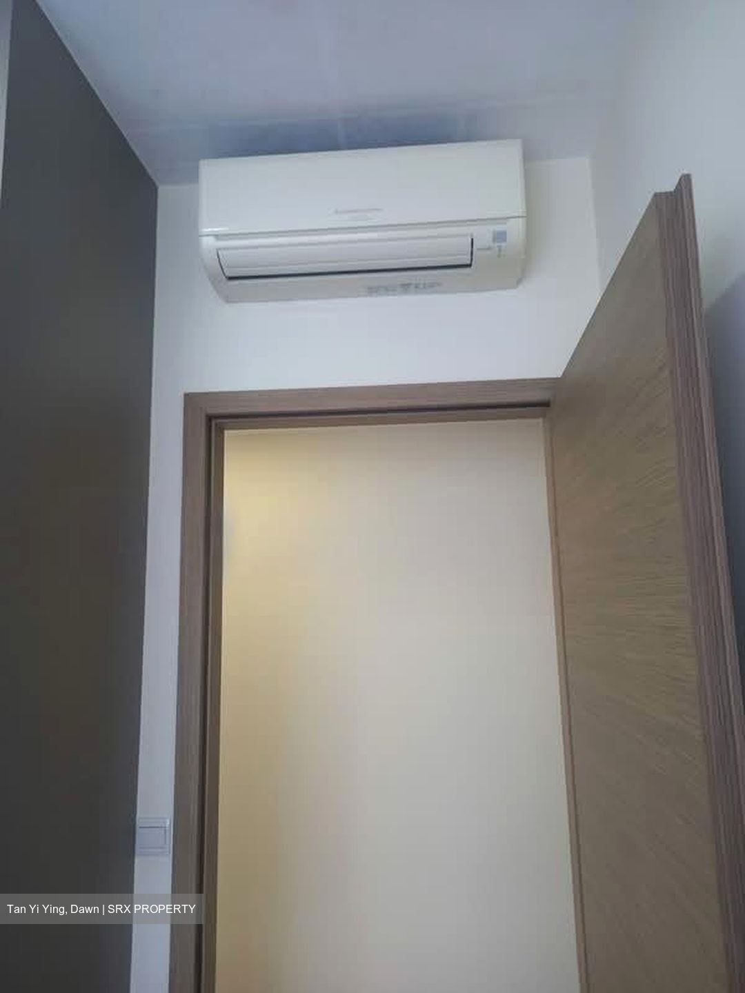 The Palette (D18), Condominium #556268121